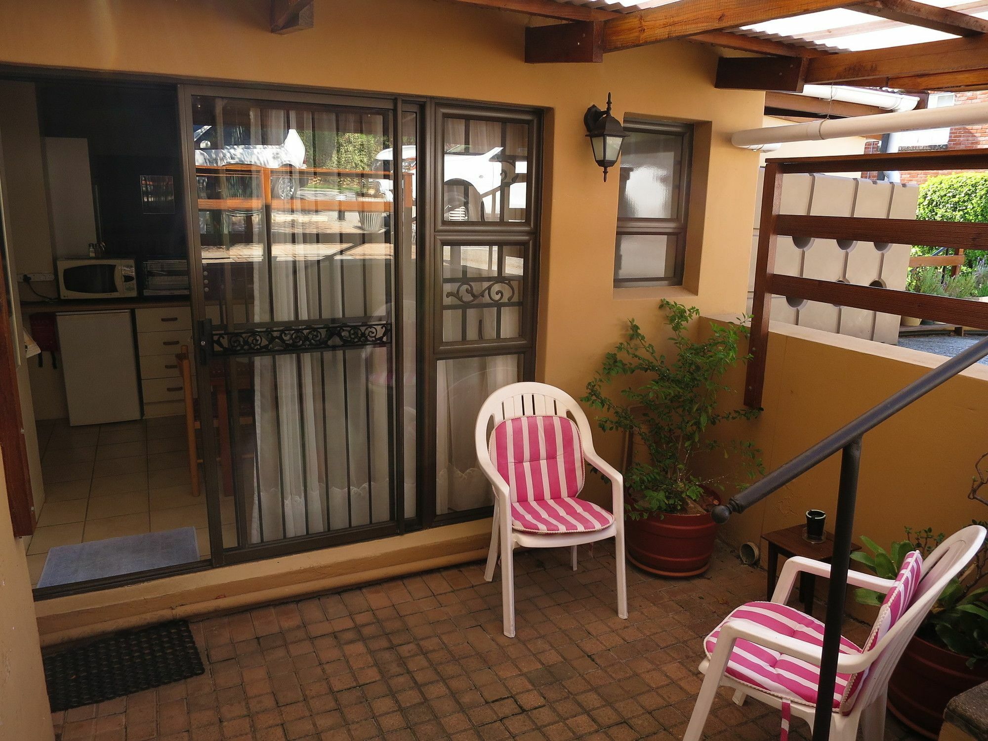 Dempsey'S Self-Catering Guest House Πορτ Ελίζαμπεθ Εξωτερικό φωτογραφία