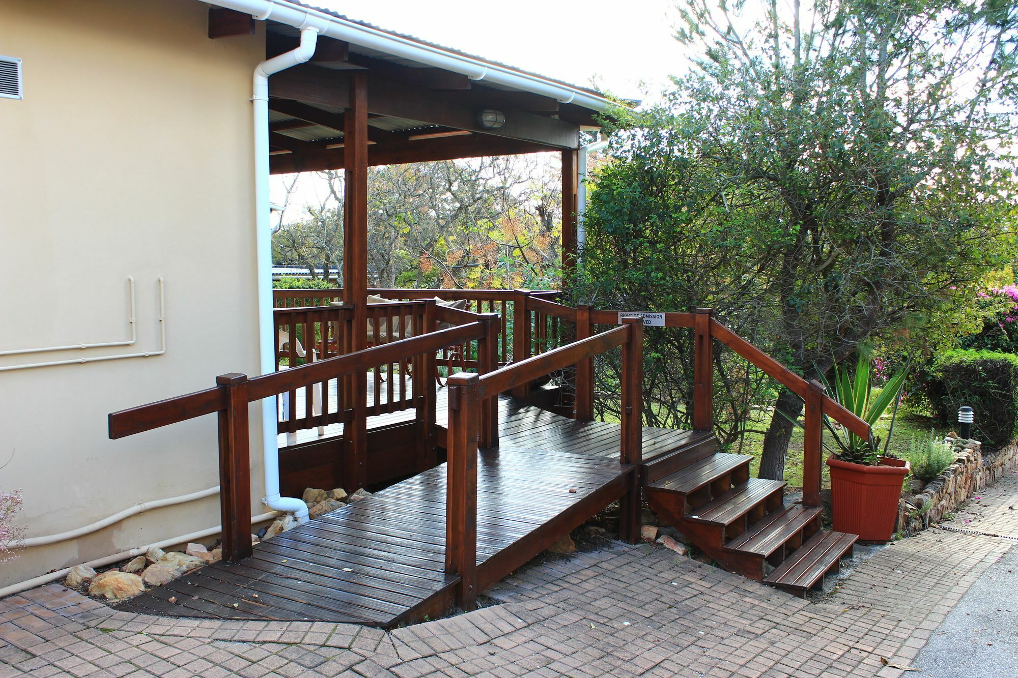 Dempsey'S Self-Catering Guest House Πορτ Ελίζαμπεθ Εξωτερικό φωτογραφία
